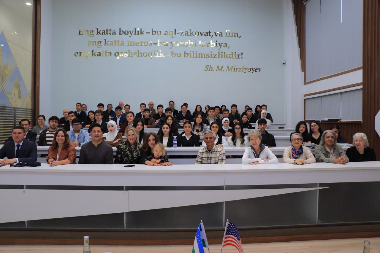 A delegation from the Diplomatic Council of the State of San Diego, USA, visited