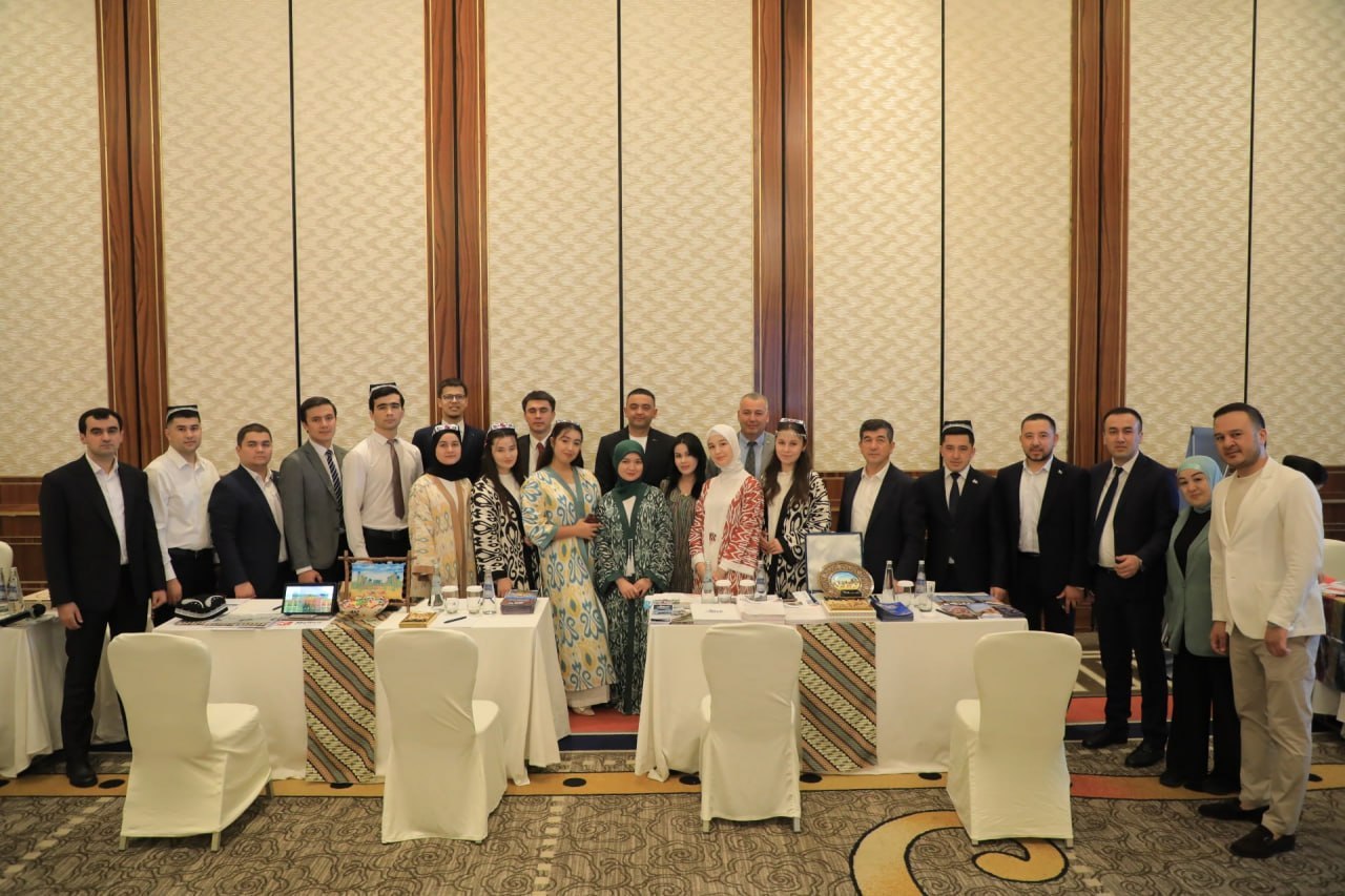 Our university was widely promoted at a business forum in Jakarta, and a number of practical proposals were put forward by our representatives